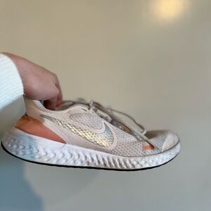 Girls Nike shoes size 5.5